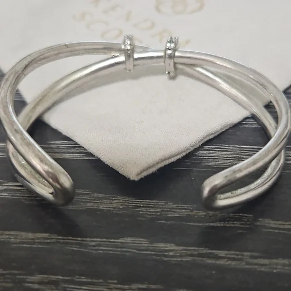 Kendra Scott LIVY Cuff Bracelet - Picture 2 of 4